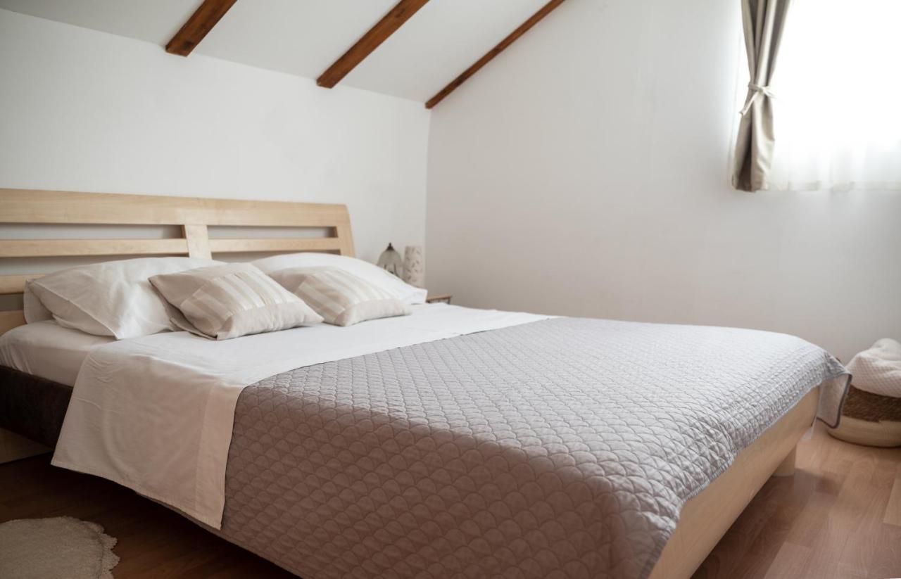 Apartman Milutin Врси Экстерьер фото