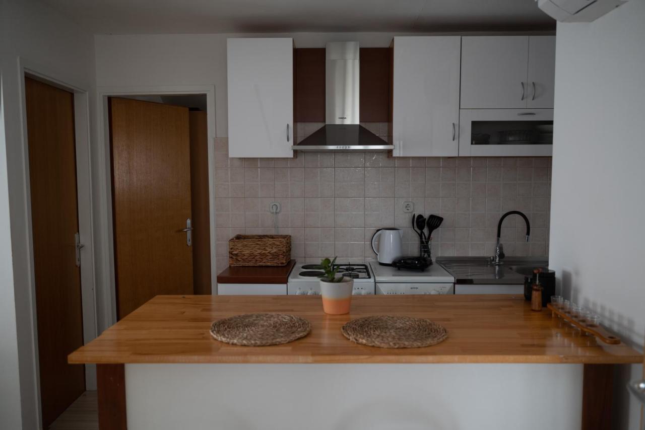 Apartman Milutin Врси Экстерьер фото