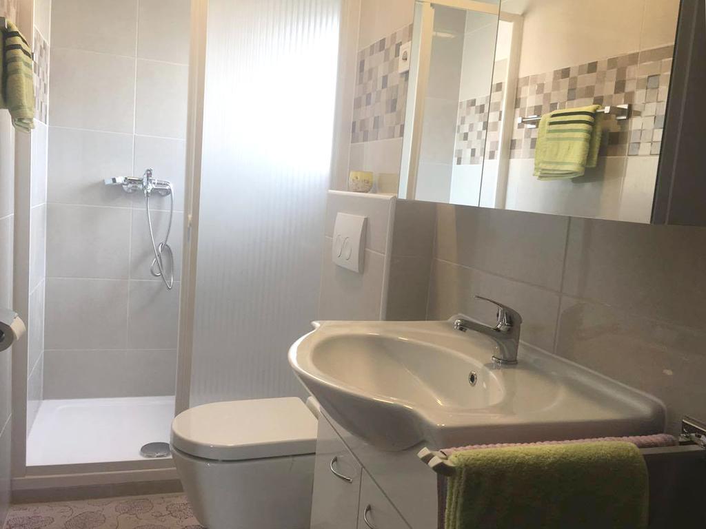 Apartman Milutin Врси Экстерьер фото